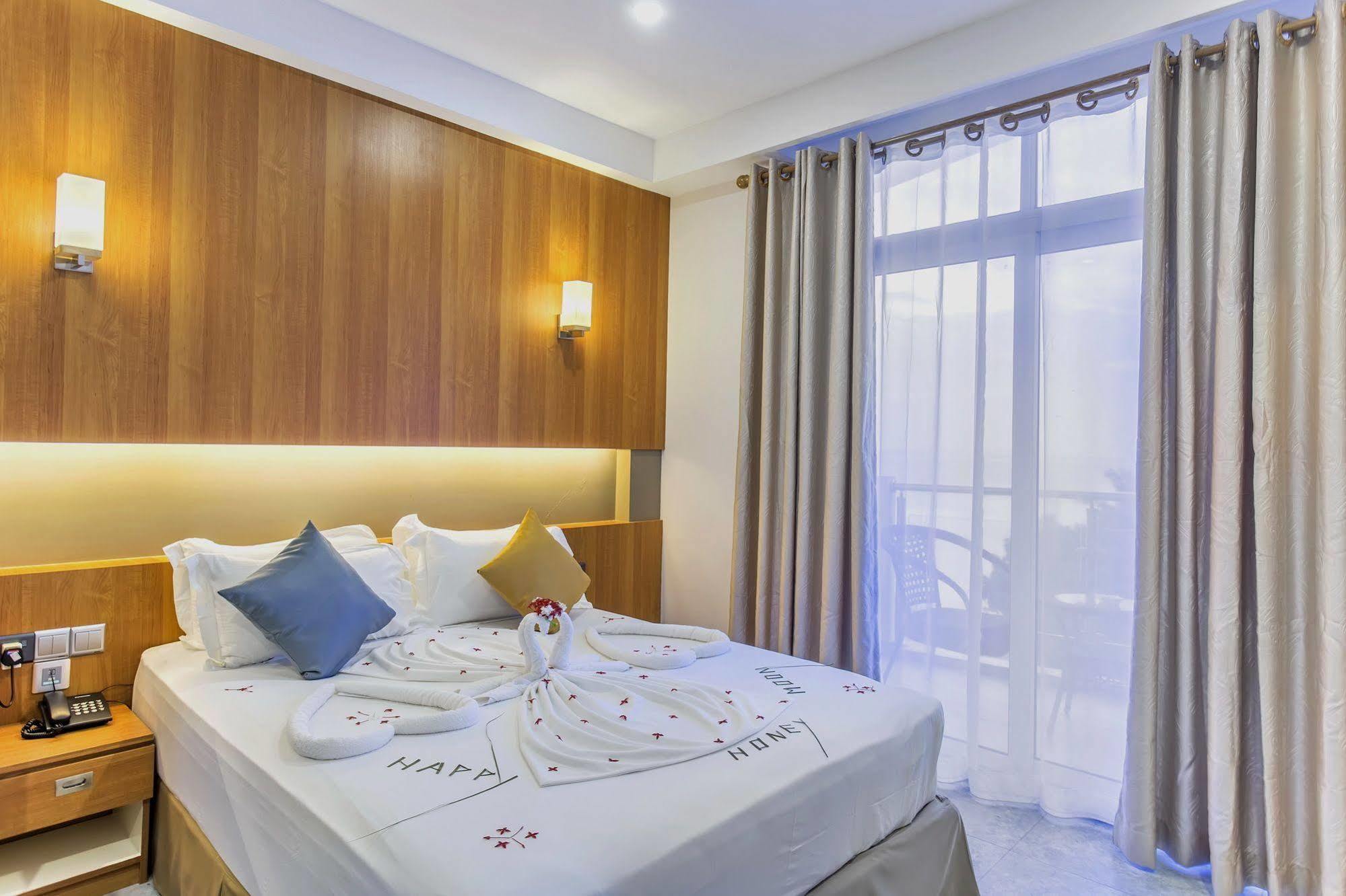 กุเรดี บีช อินน์ แอท มาฟูชิ Hotel มาฟุชิ ภายนอก รูปภาพ